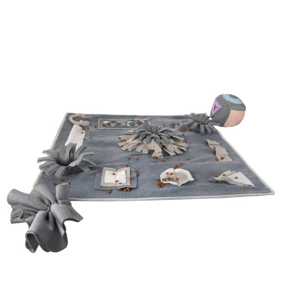 Pet Smelling Pad Consumes Energy, Slow Food Puzzle Sniffing Pad - Image 5